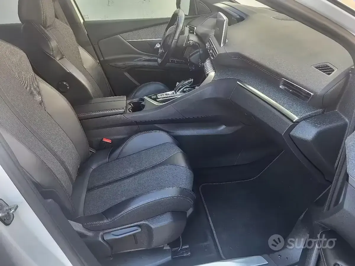 Usata Peugeot 3008 GT-line 136 CV (100 kW) 2018 Bianco SUV