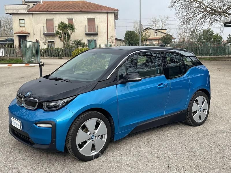 Usata BMW i3 75 kW (102 CV) 2018 Blu Utilitaria