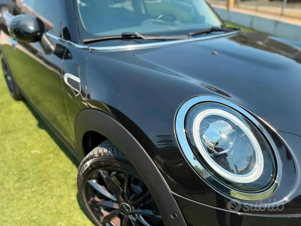 Usata Mini Cooper Hype 75 CV (55 kW) 2019 Nero Utilitaria