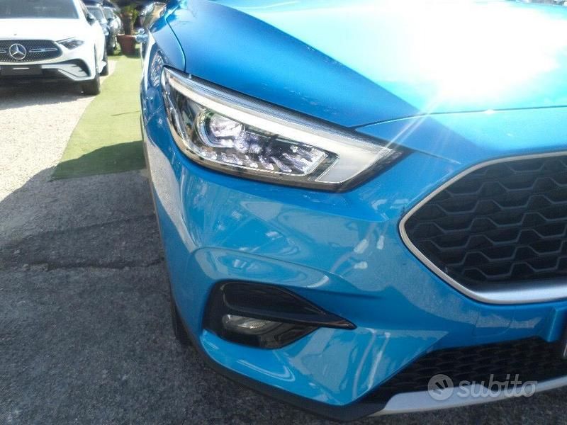 Usata MG ZS Luxury 111 CV (81 kW) 2023 Blu Berlina