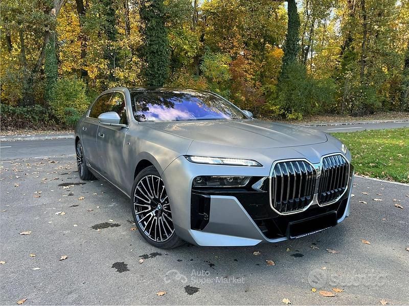 Usata BMW 740 286 CV (210 kW) 2025 Berlina