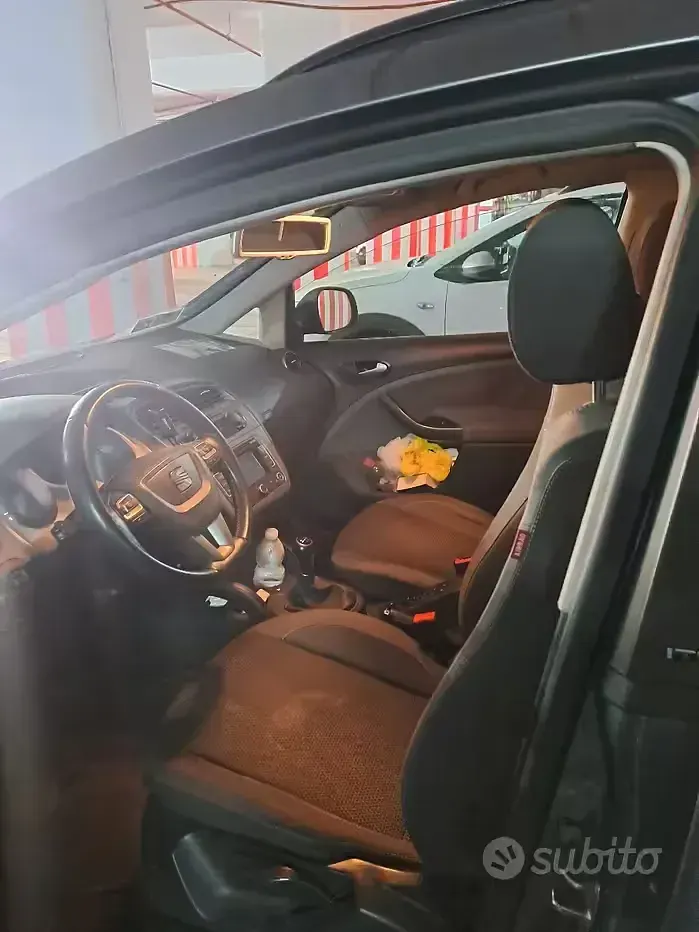 Usata Seat Altea 102 CV (75 kW) 2015 Grigio Monovolume
