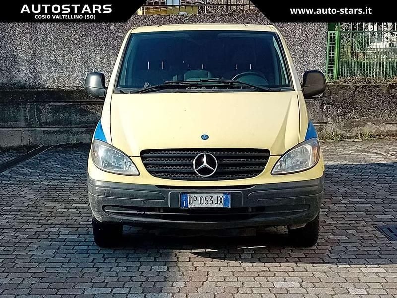 Giallo Usata 2008 Mercedes Vito Monovolume | 5500 € (Super prezzo) - Immagine 1/4
