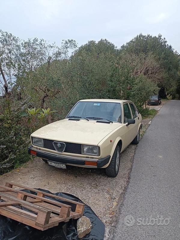 Usata Alfa Romeo Alfetta 130 CV (95 kW) 1980 Bianco Berlina