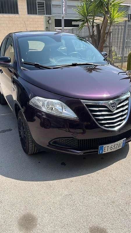 Usata Lancia Ypsilon 84 CV (61 kW) 2013 Utilitaria