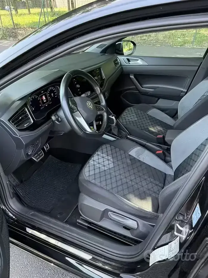 Usata VW Taigo R-line 110 CV (80 kW) 2023 Nero SUV