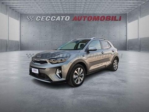 Grigio Usata 2024 Kia Stonic Style SUV | 13.923 € (Ottimo prezzo) - Immagine 1/4