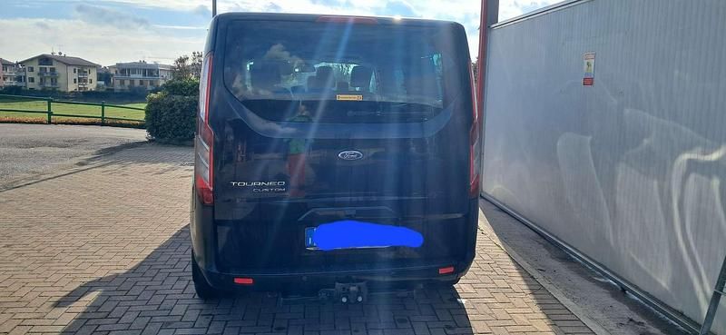 Usata Ford Tourneo Custom 170 CV (125 kW) 2016 Nero Furgone