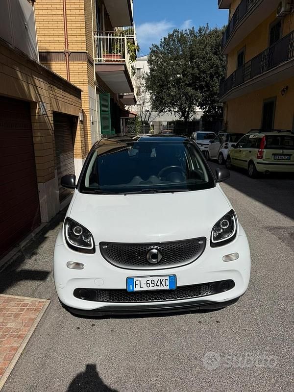 Usata Smart ForFour 2017 Utilitaria