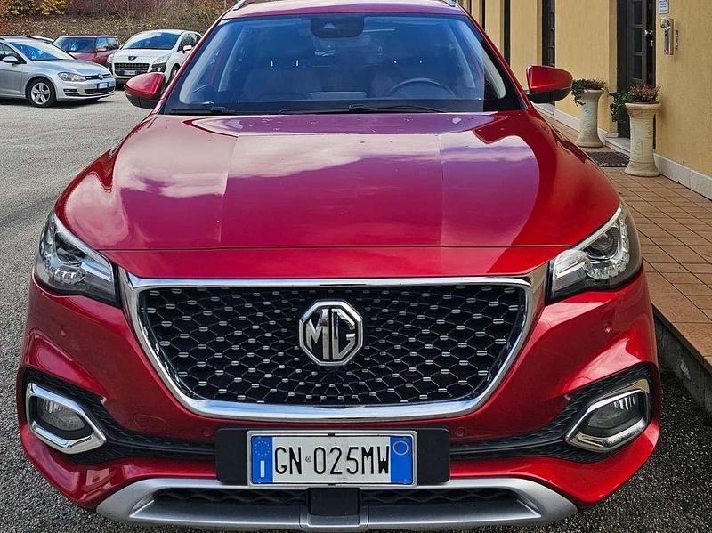 Rosso Usata 2023 MG HS Luxury SUV | 15.500 € (Buon prezzo) - Immagine 1/4
