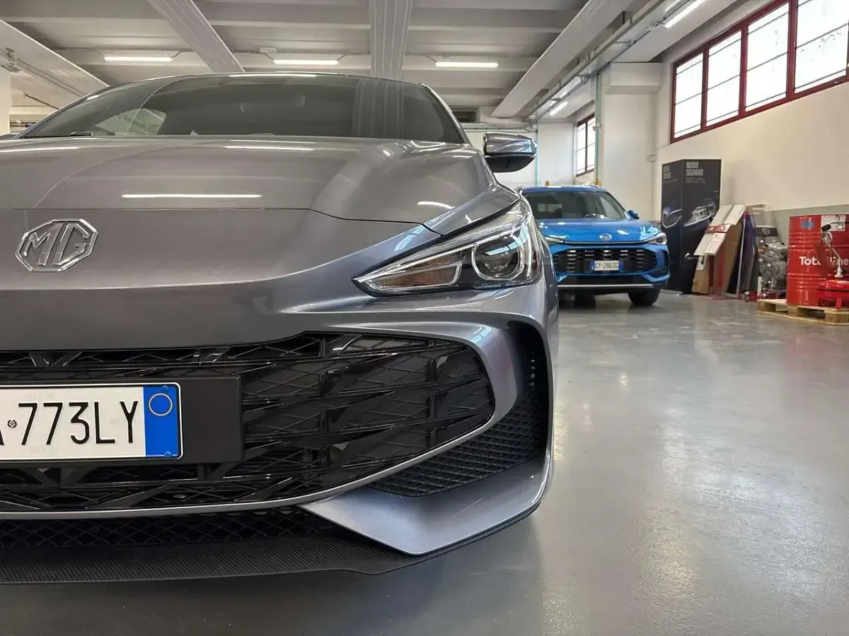 Nuova MG MG3 102 CV (75 kW) 2025 Grigio Utilitaria