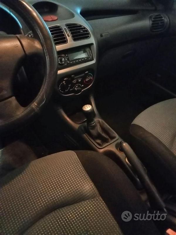 Usata Peugeot 206 60 CV (44 kW) 2005 Nero