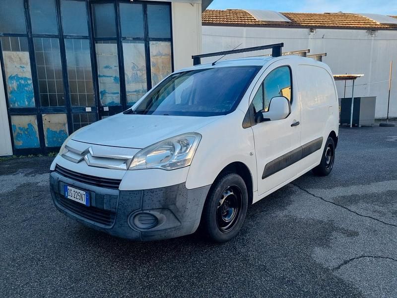 Bianco Usata 2010 Citroën Berlingo Monovolume | 3200 € (Ottimo prezzo) - Immagine 1/4