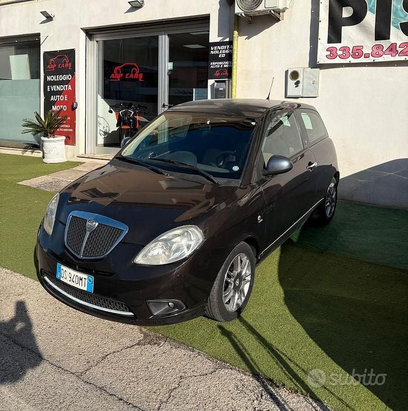 Usata 2009 Lancia Ypsilon Due volumi | 3799 € (Buon prezzo) - Immagine 1/4