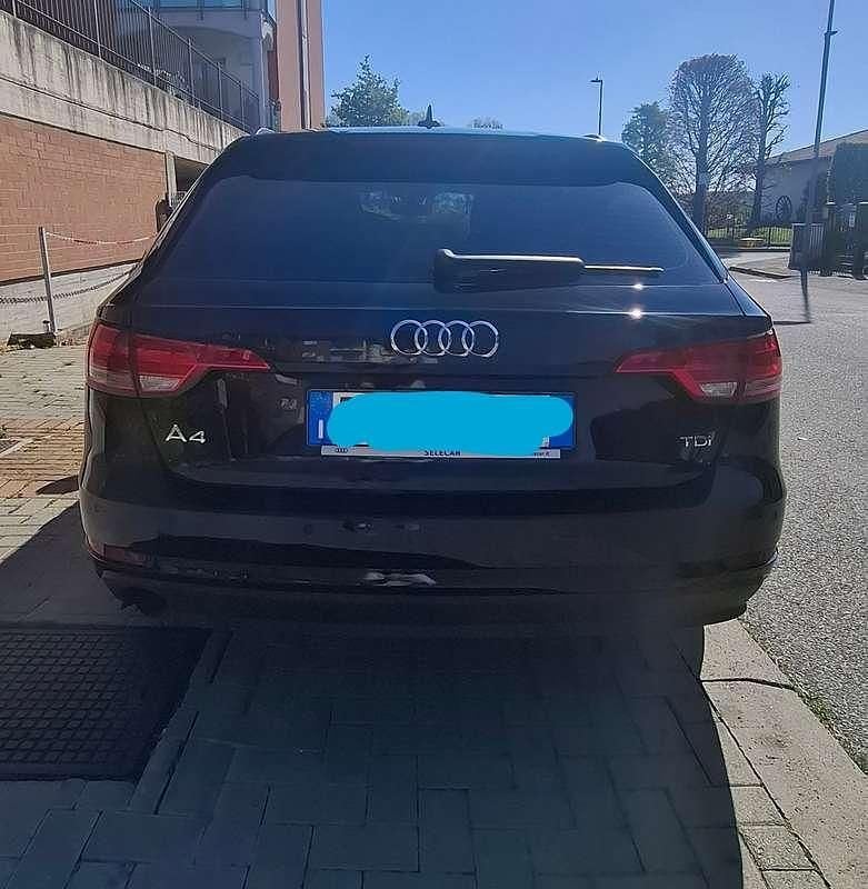 Käytetty Audi A4 Business 150 HP (110 kW) 2017 Musta Farmari