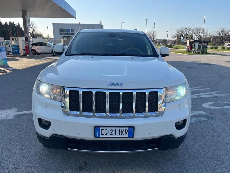 Usata Jeep Grand Cherokee Overland 294 CV (216 kW) 2011 Bianco SUV
