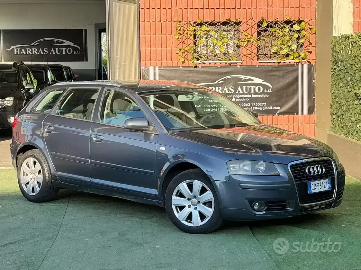 Usata Audi A3 Ambition 105 CV (77 kW) 2004 Grigio Utilitaria
