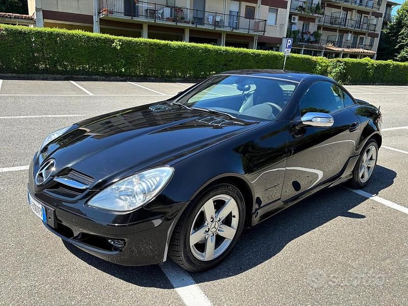 Usata Mercedes SLK200 163 CV (119 kW) 2005 Nero Cabrio