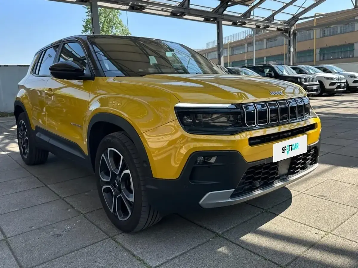 Usata Jeep Avenger Summit 101 CV (74 kW) 2023 Giallo SUV