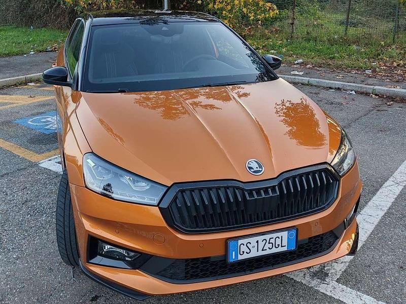 Arancione Usata 2023 Skoda Fabia Monte Carlo Due volumi | 15.400 € (Buon prezzo) - Immagine 1/4