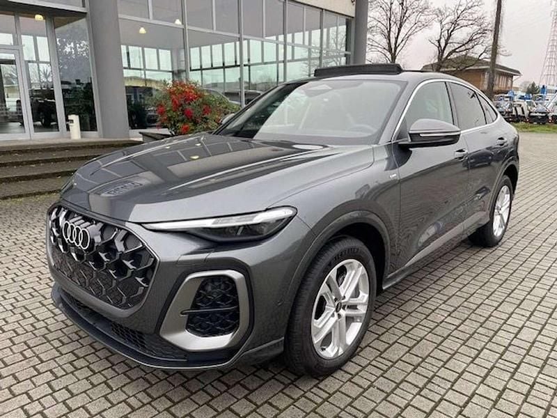 Grigio daytona Nuova 2025 Audi Q5 Sportback S-Line SUV | 66.300 € (Super prezzo) - Immagine 1/4
