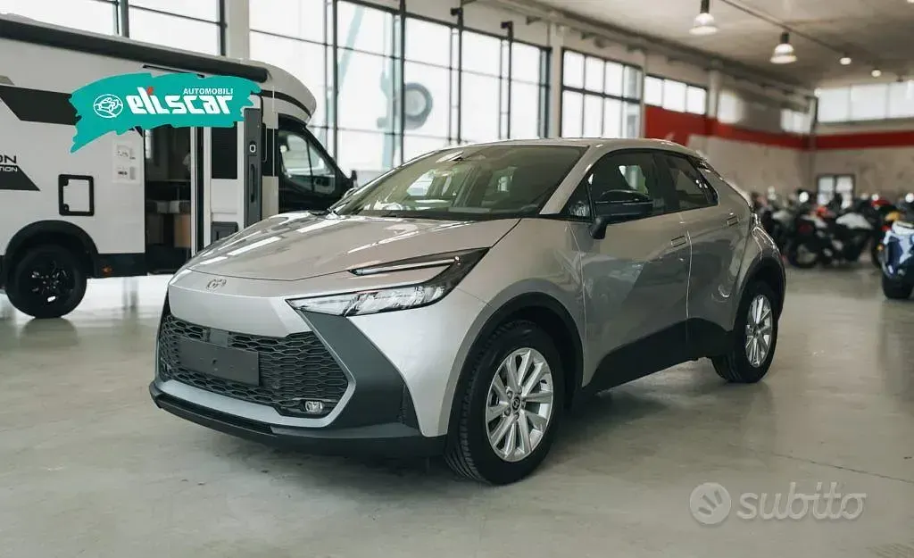 Nuova Toyota C-HR Active 98 CV (72 kW) 2026 Grigio SUV