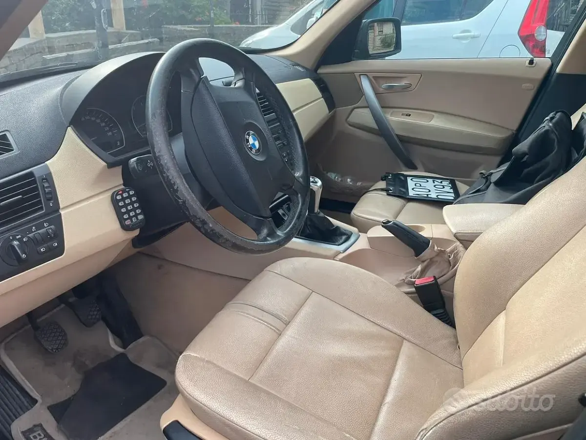 Usata BMW X3 150 CV (110 kW) 2005 Nero SUV