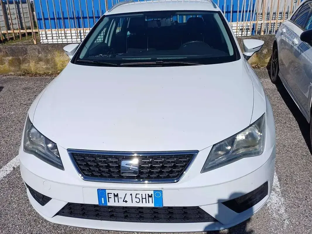 Usata Seat Leon ST Style 116 CV (85 kW) 2017 Bianco Station wagon