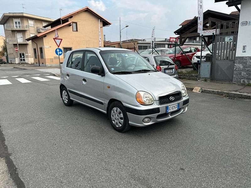 Usata Hyundai Atos GLS 59 CV (43 kW) 2002 Argento Utilitaria