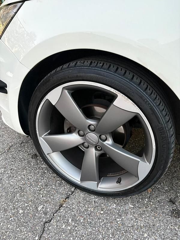 Usata Audi A1 S-Line 90 CV (66 kW) 2011 Bianco Berlina