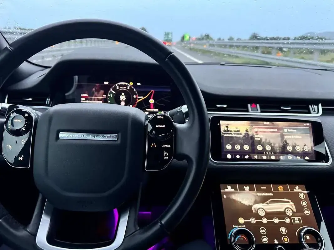Usata Land Rover Range Rover evoque 150 CV (110 kW) 2021 Nero SUV