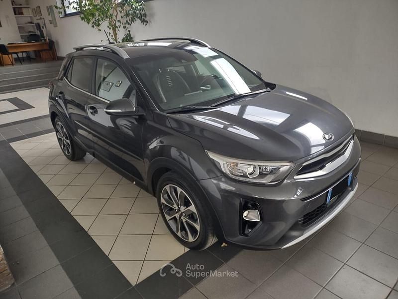 Usata Kia Stonic 97 CV (71 kW) 2018 Grigio SUV