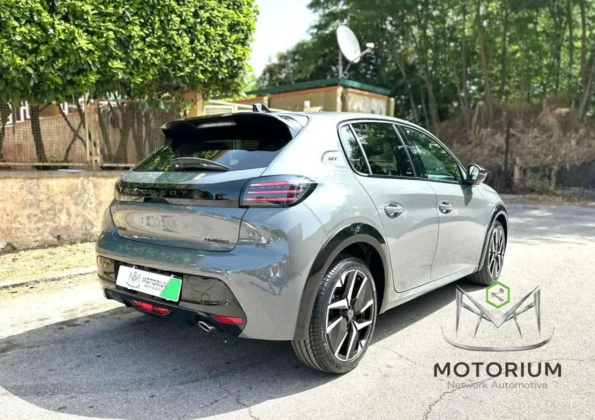 Usata Peugeot 208 GTi 101 CV (74 kW) 2024 Grigio selenium Utilitaria