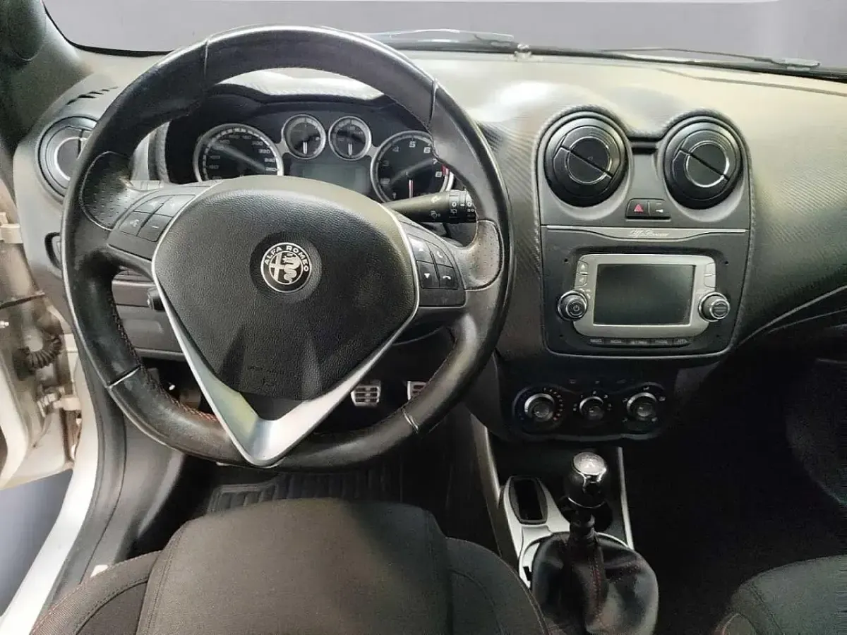 Usata Alfa Romeo MiTo 78 CV (57 kW) 2018 Grigio Utilitaria