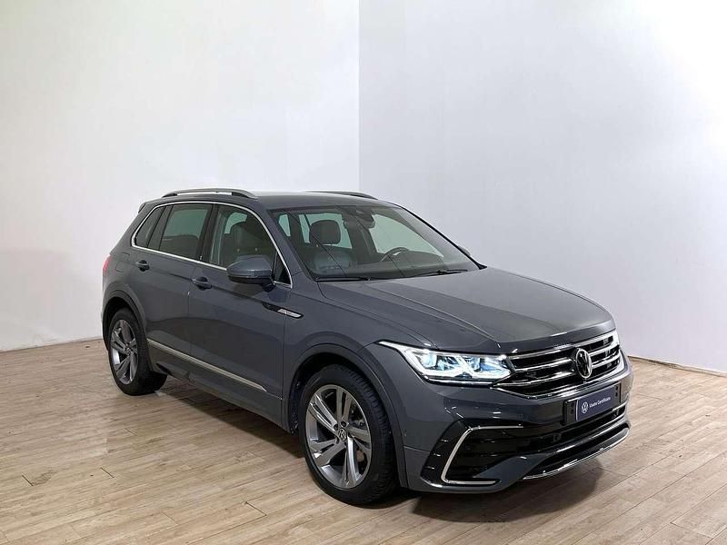 Usata VW Tiguan R-line 150 CV (110 kW) 2022 Dolphin grey SUV