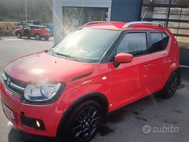 Usata Suzuki Ignis 90 CV (66 kW) 2017 Rosso SUV