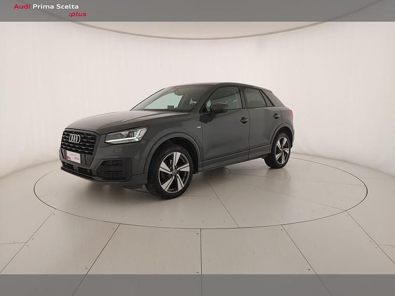 Usata Audi Q2 S-Line 150 CV (110 kW) 2020 Grigio atomico metallizzato SUV