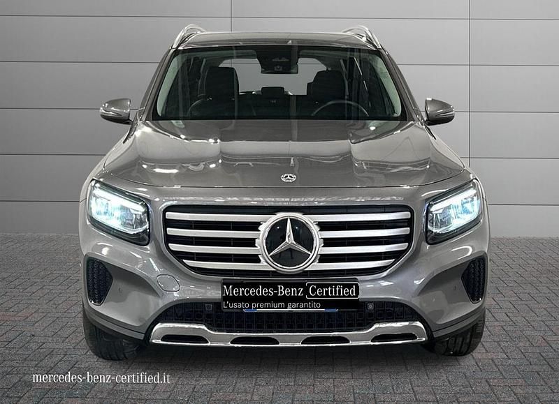 Usata Mercedes GLB180 Advanced 116 CV (85 kW) 2025 Grigio montagna SUV