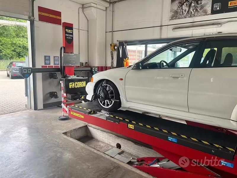 Usata Mitsubishi Lancer Evolution 280 CV (205 kW) 1999 Berlina