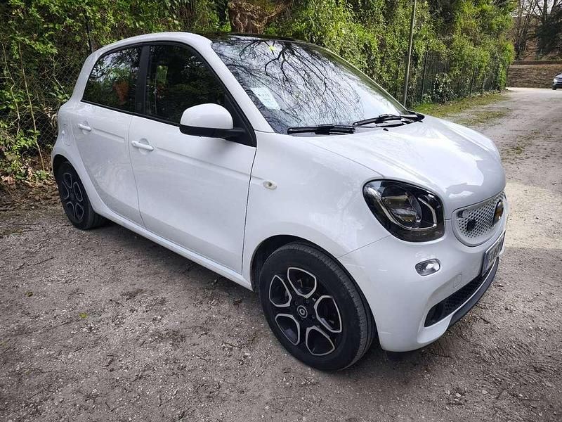Usata Smart ForFour Electric Drive Passion 41 kW (56 CV) 2019 Utilitaria
