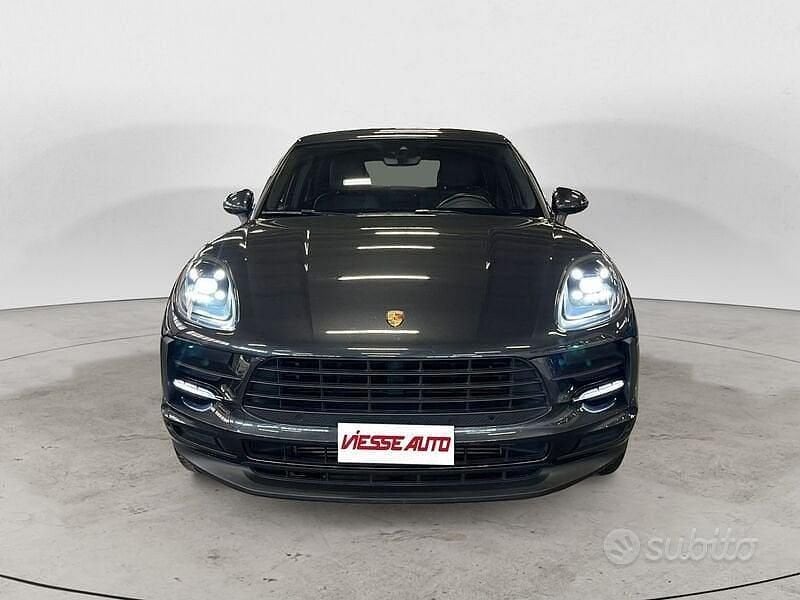 Usata Porsche Macan 245 CV (180 kW) 2019 Grigio SUV