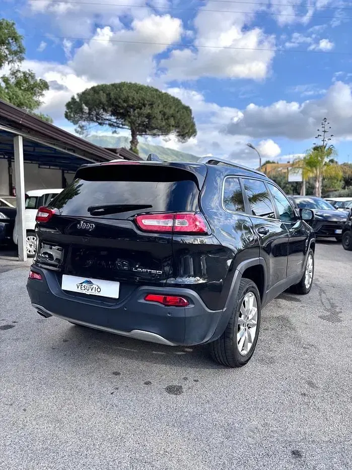Usata Jeep Cherokee Limited 140 CV (102 kW) 2016 Nero SUV
