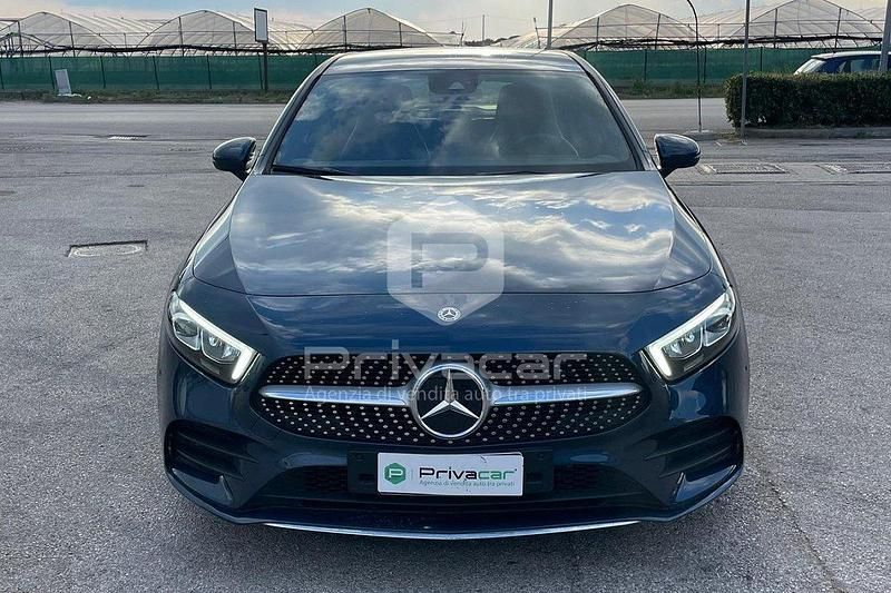 Usata Mercedes A180 Premium 115 CV (84 kW) 2020 Blu Berlina
