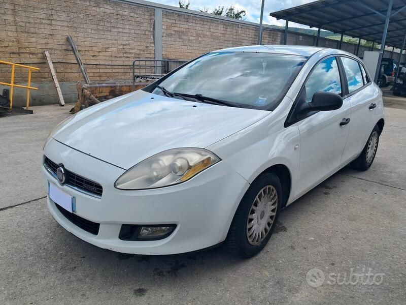 Usata 2009 Fiat Bravo Due volumi | 1500 € (Buon prezzo) - Immagine 1/4