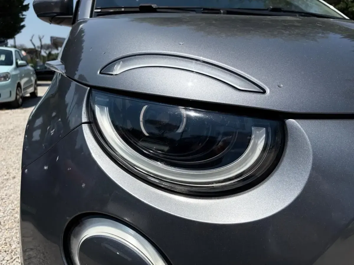 Usata Fiat 500e La Prima 42 kW (58 CV) 2021 Grigio Cabrio