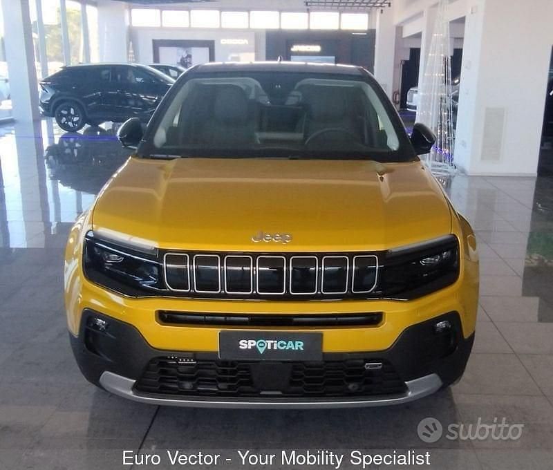 Usata Jeep Avenger Summit 101 CV (74 kW) 2024 Giallo SUV