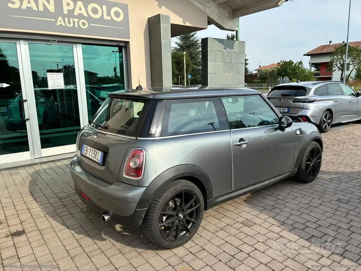 Usata Mini ONE 101 CV (74 kW) 2010 Grigio Utilitaria