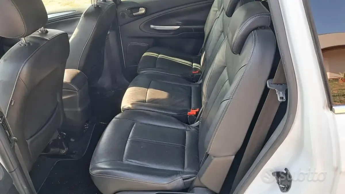 Usata Ford S-MAX Titanium 200 CV (147 kW) 2011 Bianco Monovolume