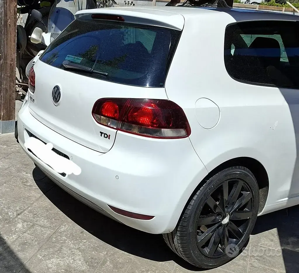 Usata VW Golf VI Business 105 CV (77 kW) 2011 Bianco Utilitaria