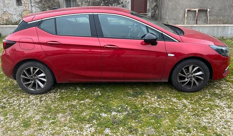 Usata Opel Astra 122 CV (89 kW) 2021 Rosso Berlina